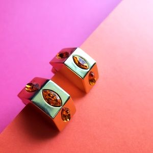 GLAM VTG KJL FACETED GEOMETRIC GOLD CLIP ON EARRINGS